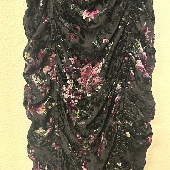 Urban Outfitters Velvet Floral Bodycon Dress size large - Picture 6 of 12